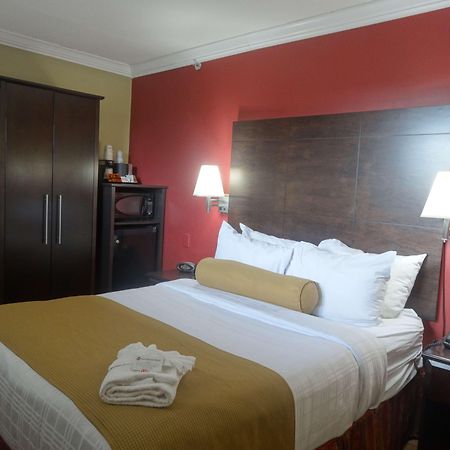 Best Western Plus Bowmanville Buitenkant foto