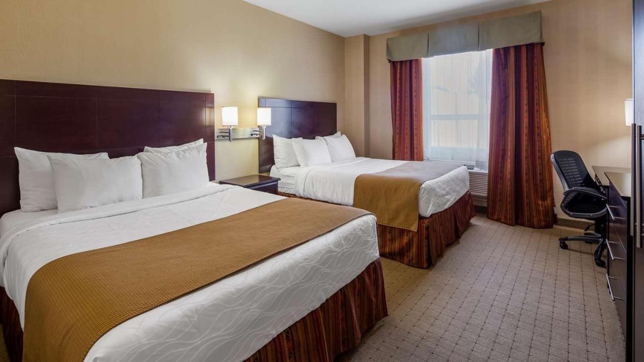 Best Western Plus Bowmanville Buitenkant foto