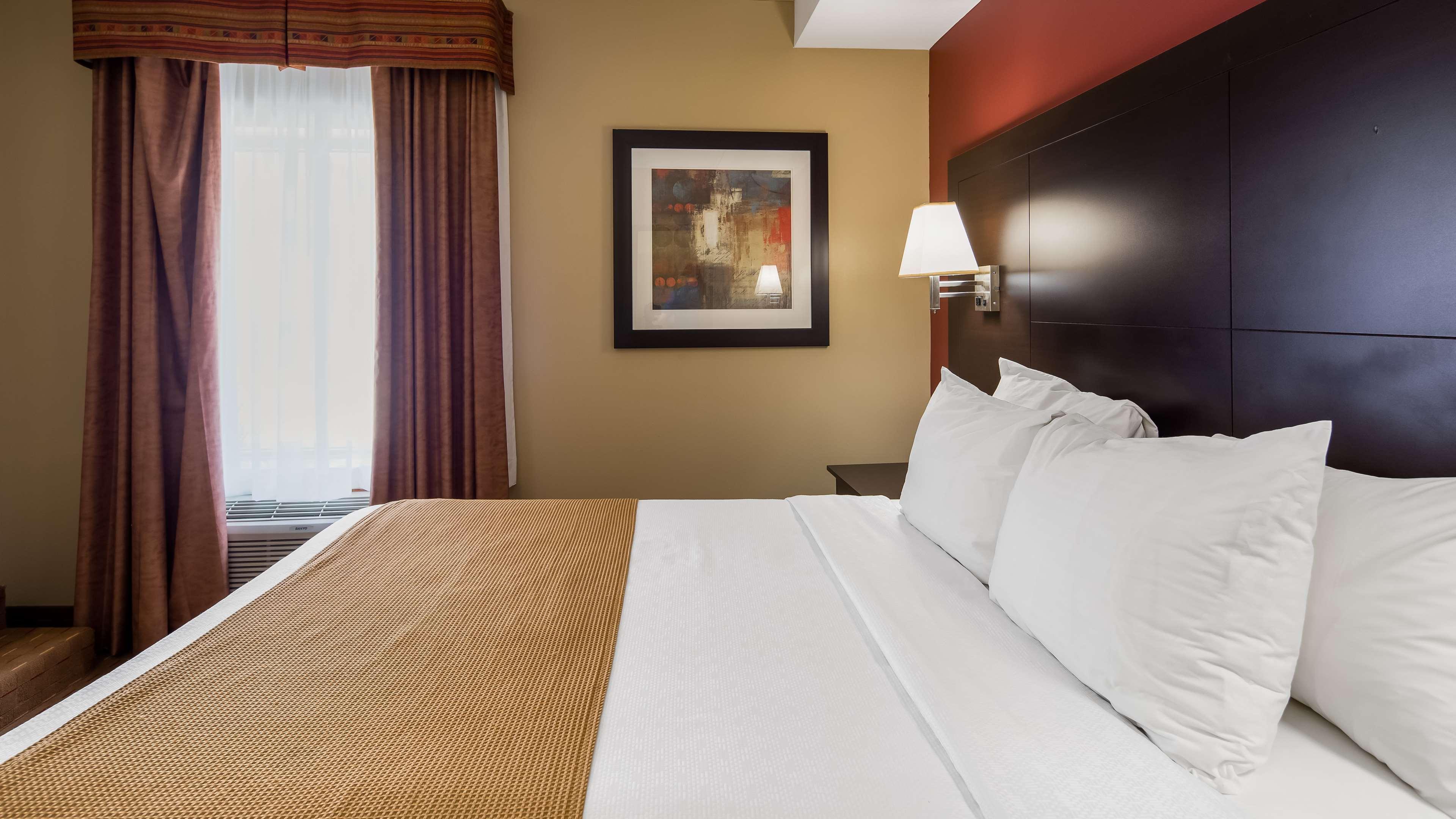Best Western Plus Bowmanville Buitenkant foto