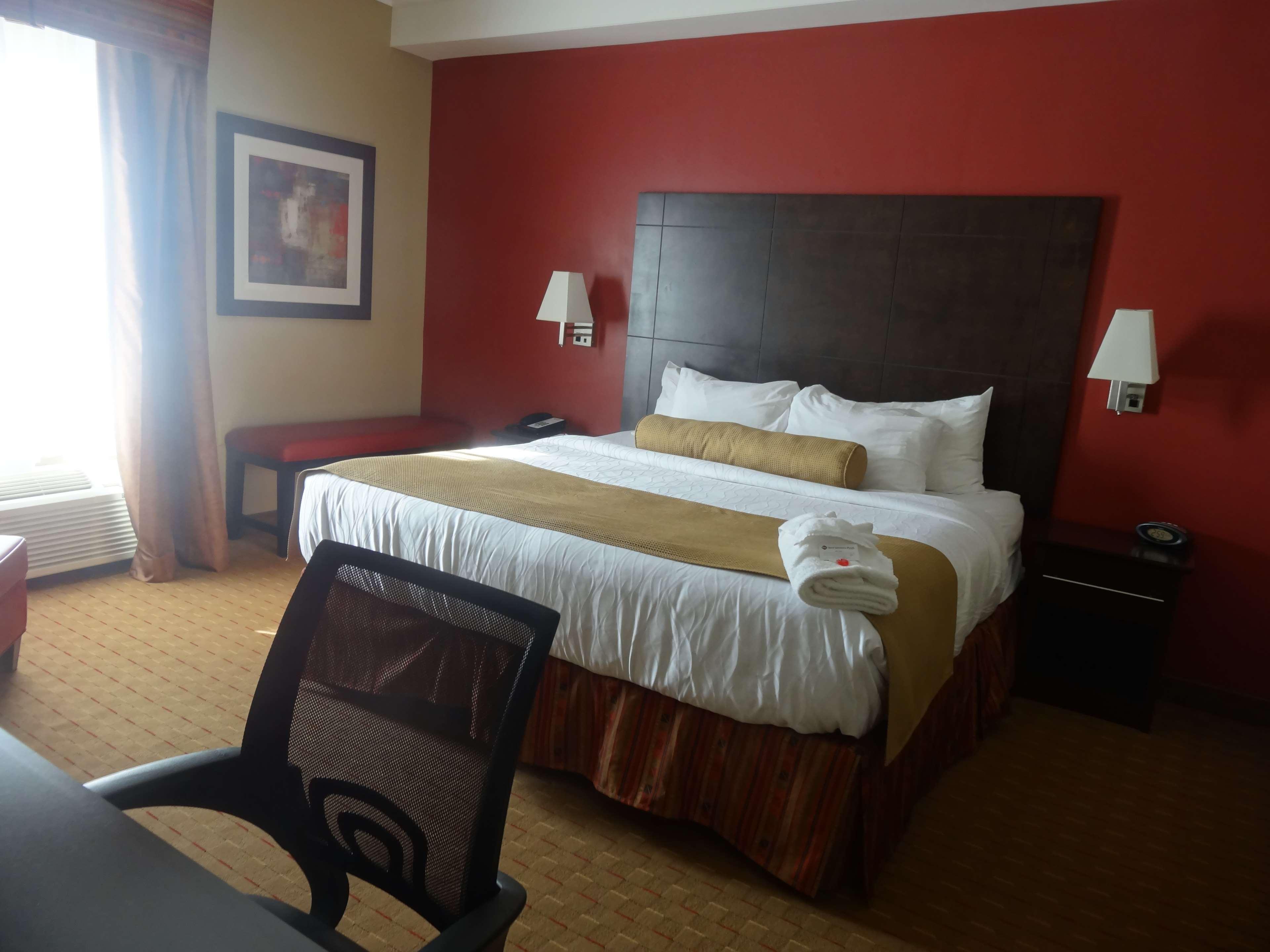 Best Western Plus Bowmanville Buitenkant foto