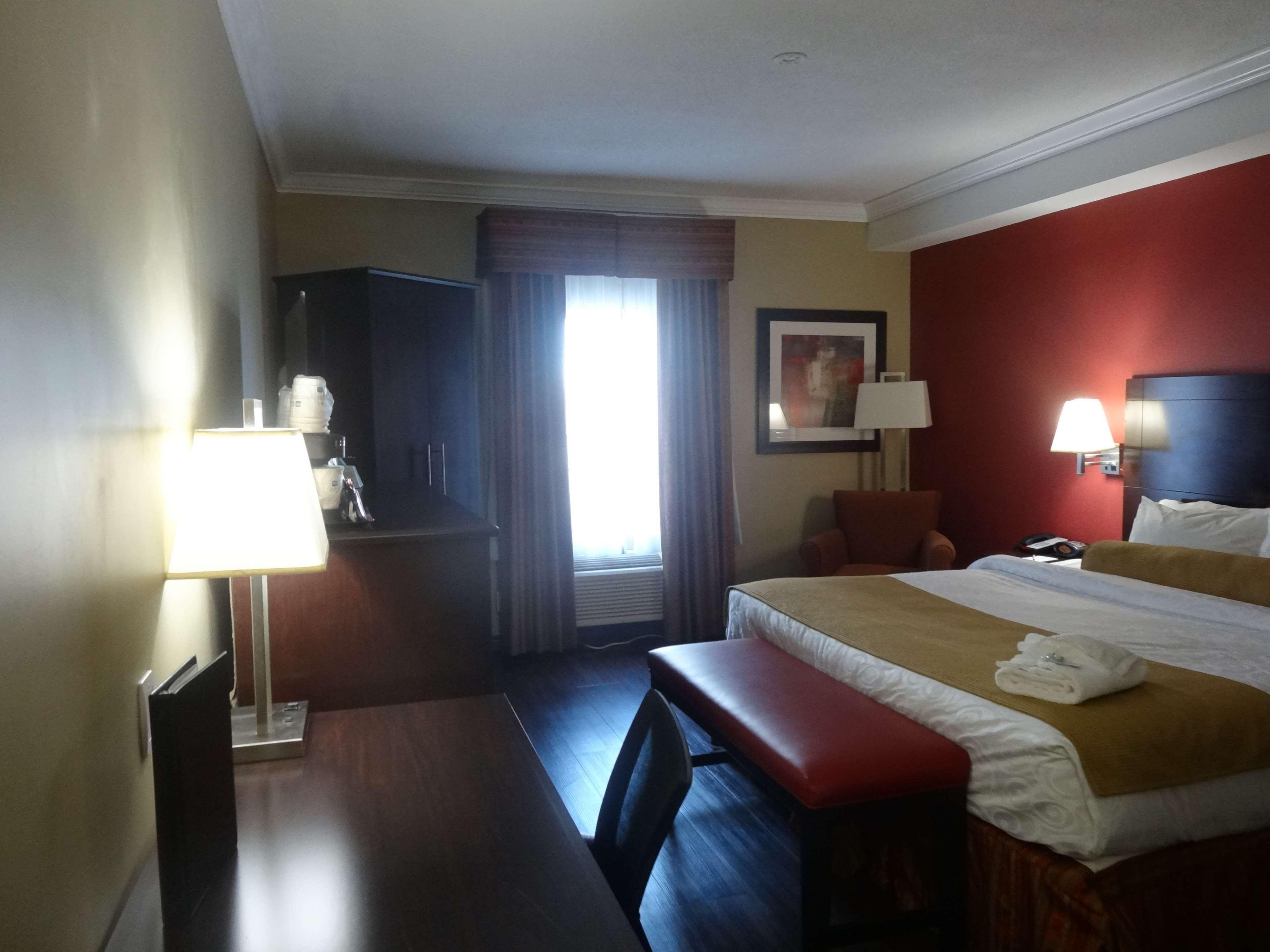 Best Western Plus Bowmanville Buitenkant foto