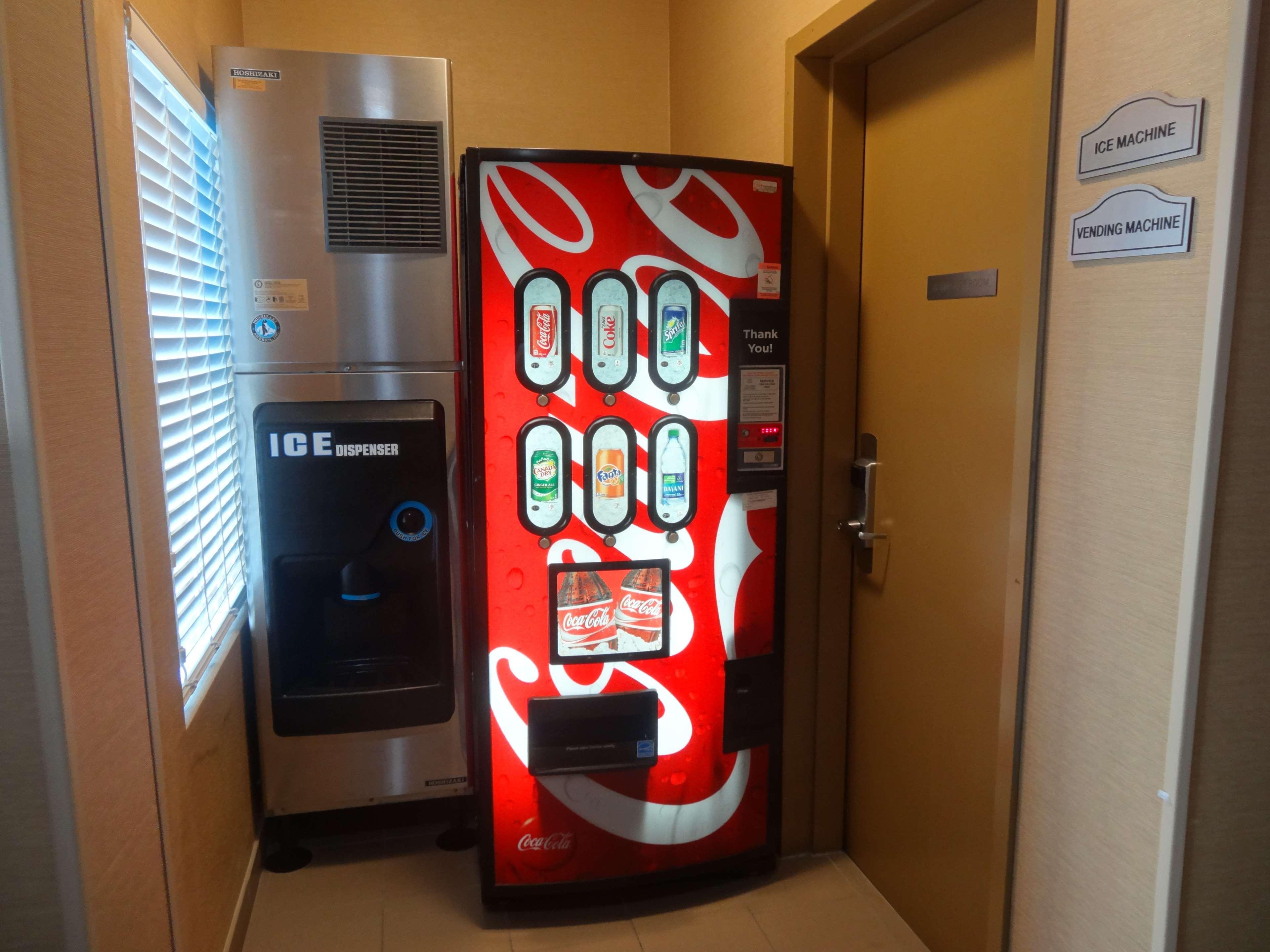 Best Western Plus Bowmanville Buitenkant foto