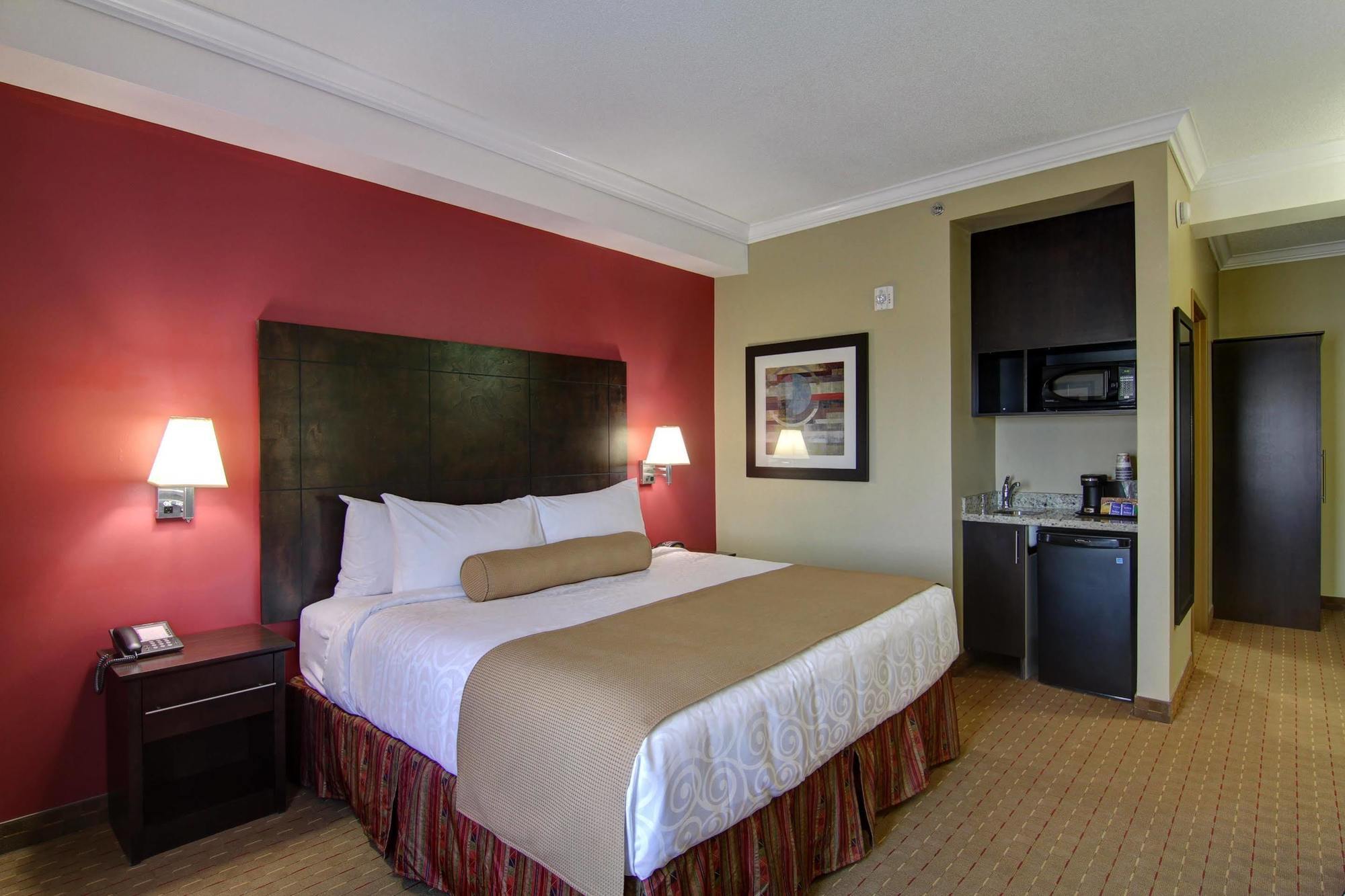 Best Western Plus Bowmanville Buitenkant foto