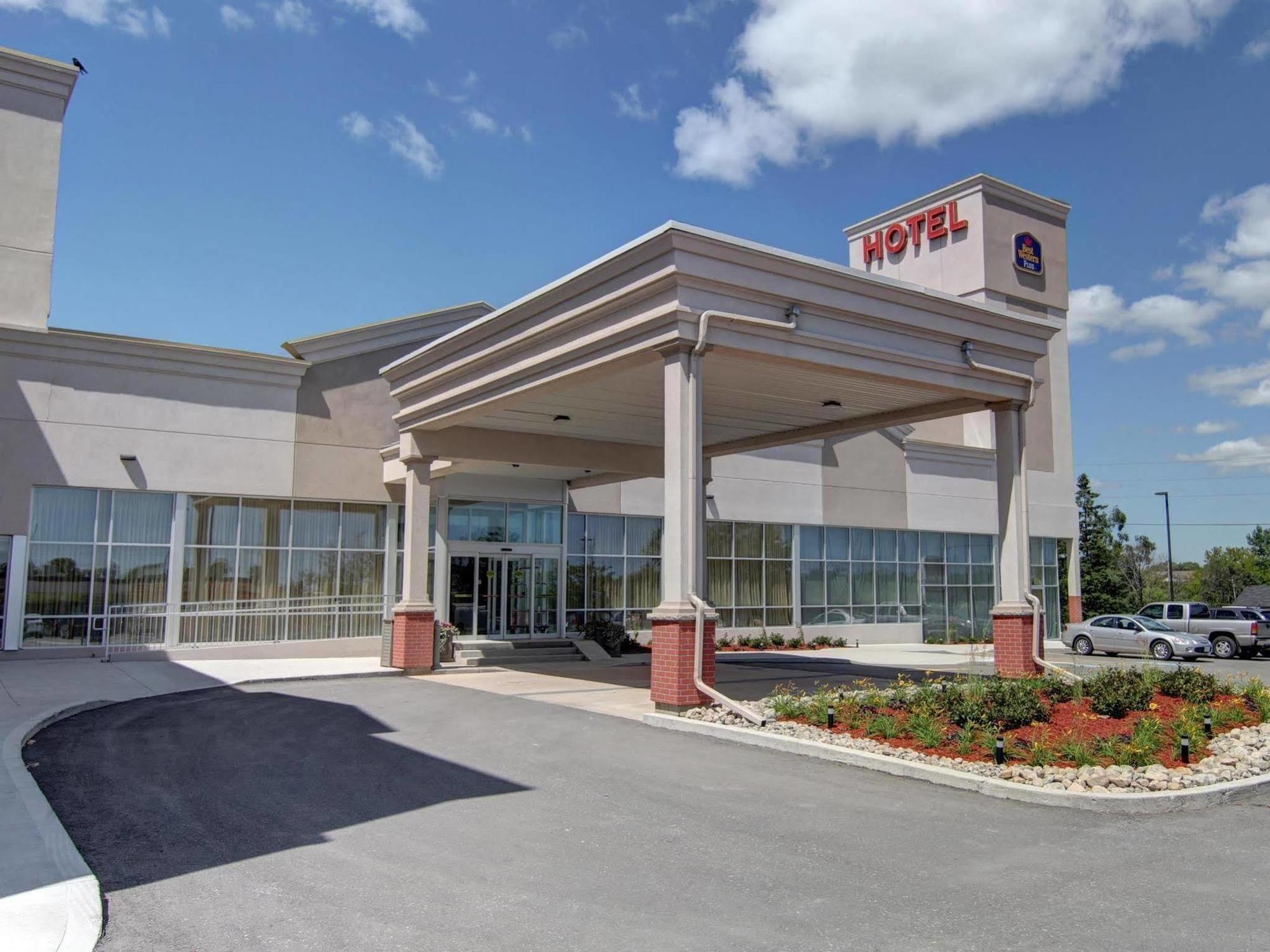 Best Western Plus Bowmanville Buitenkant foto
