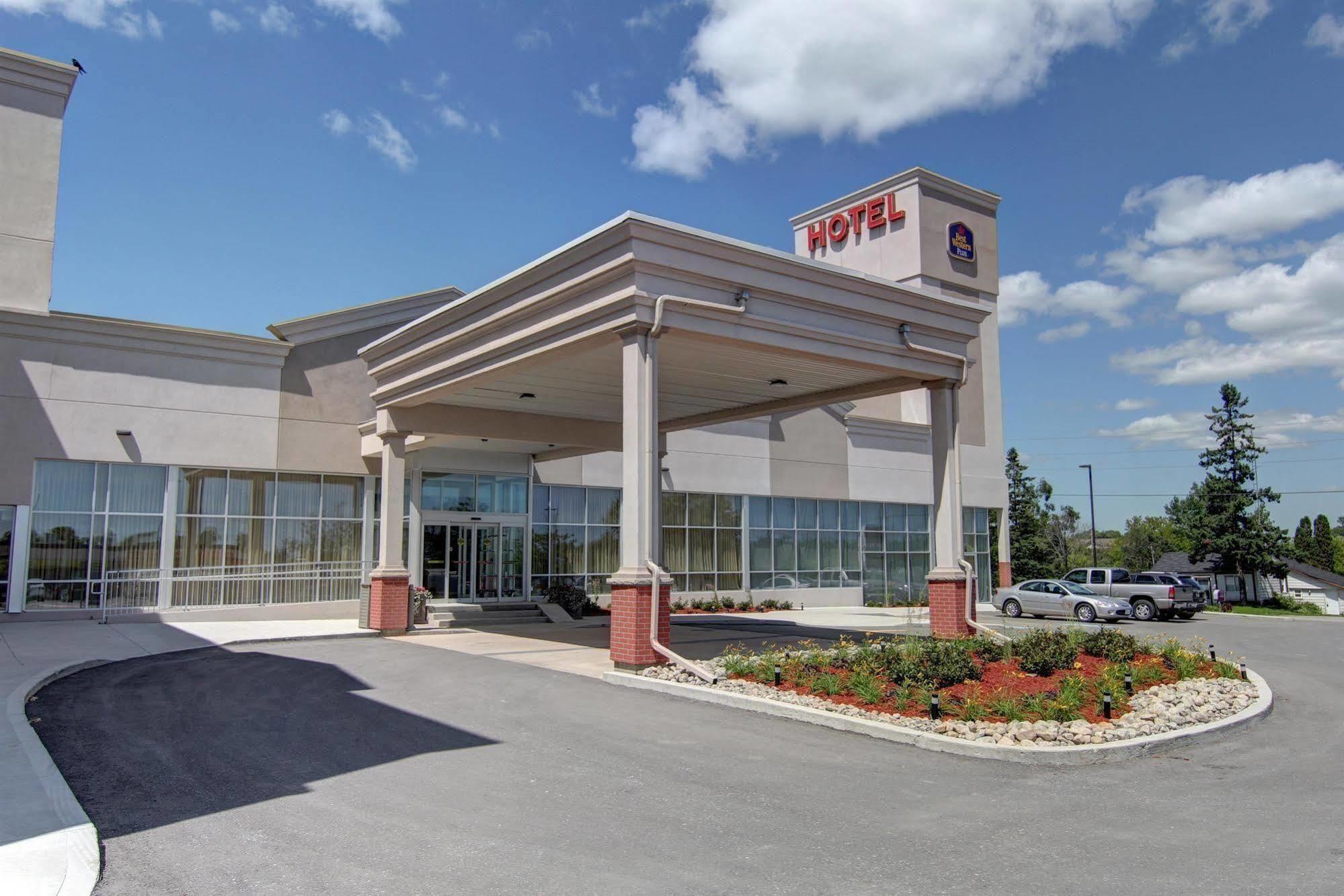 Best Western Plus Bowmanville Buitenkant foto