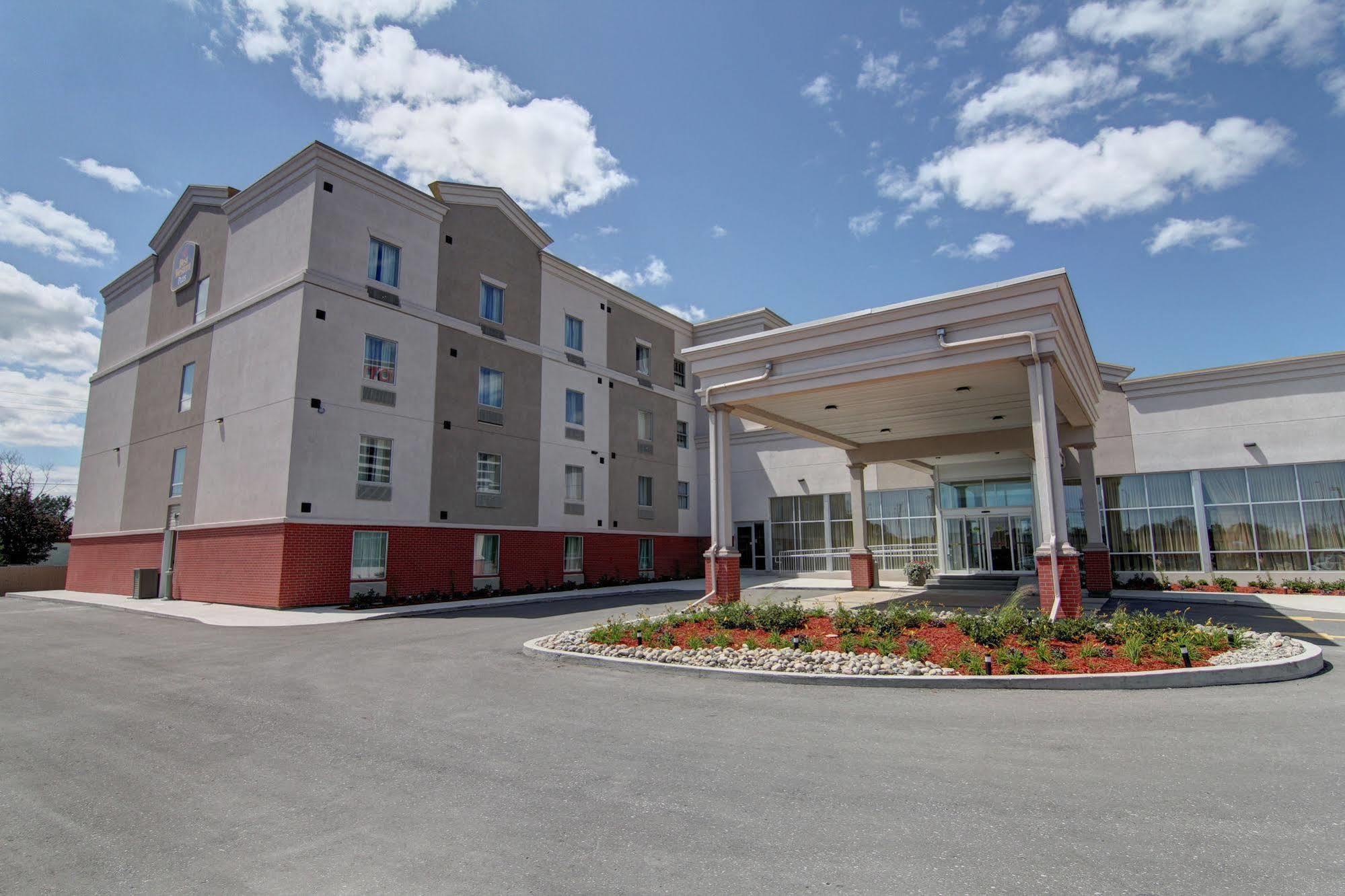 Best Western Plus Bowmanville Buitenkant foto